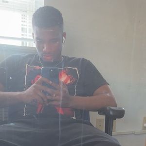 Meet your Posher, Omari